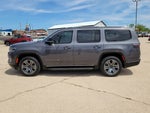 2023 Jeep Wagoneer Base