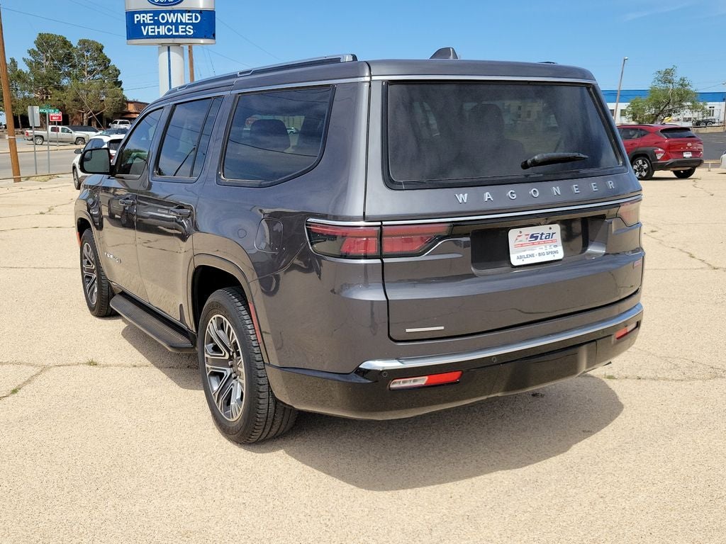 2023 Jeep Wagoneer Base