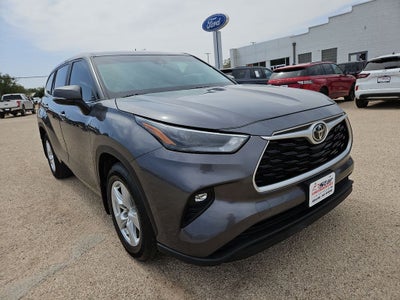 2023 Toyota Highlander LE