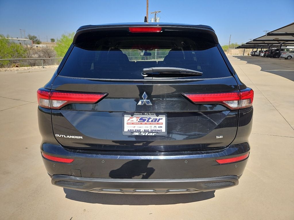 2024 Mitsubishi Outlander SE