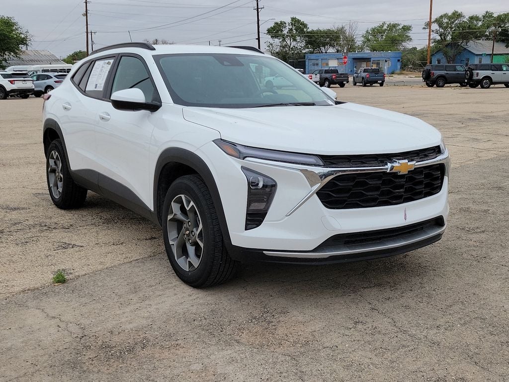 2025 Chevrolet Trax LT