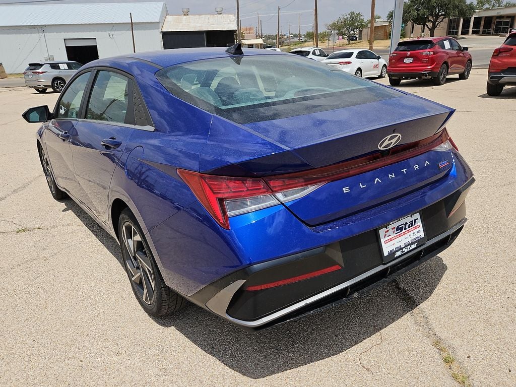 2025 Hyundai ELANTRA SEL Convenience
