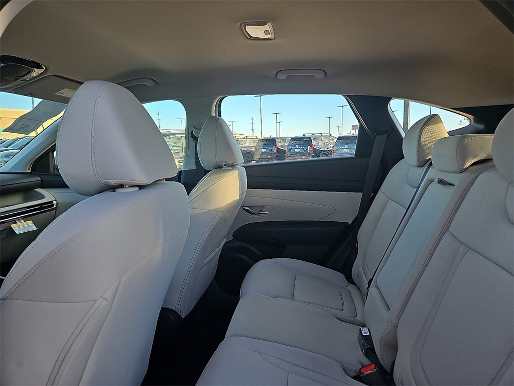 2026 Hyundai TUCSON SE FWD