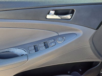 2013 Hyundai SONATA SE