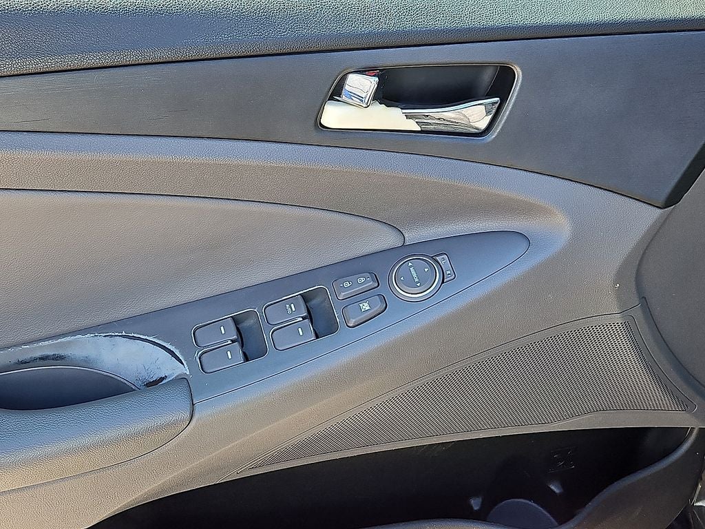 2013 Hyundai SONATA SE