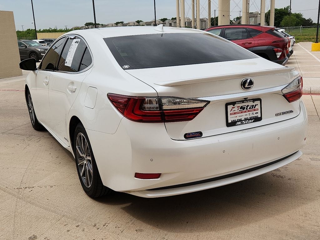 2018 Lexus ES 300h