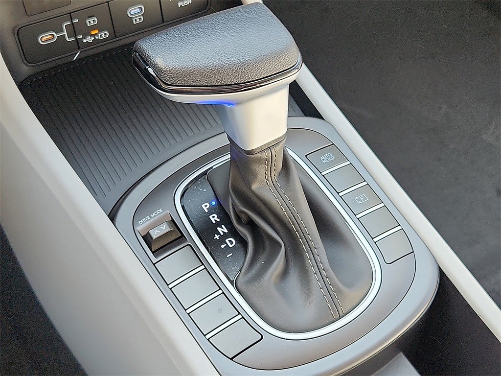 2026 Hyundai KONA SE FWD