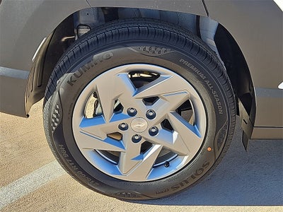 2026 Hyundai KONA SE FWD