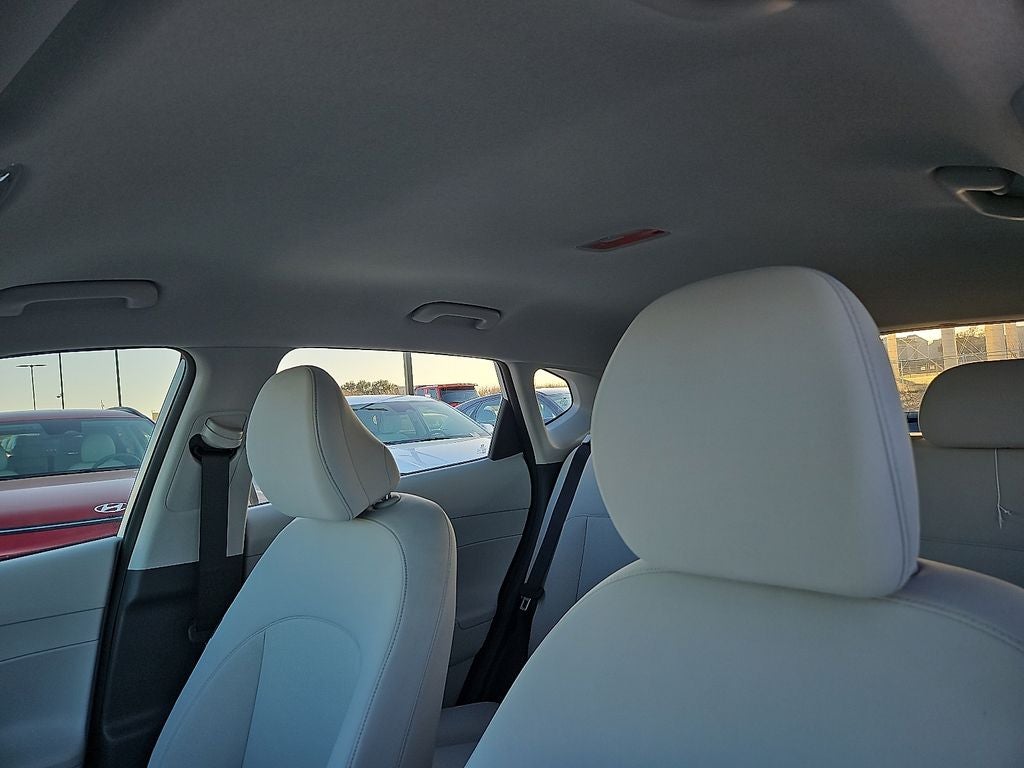 2026 Hyundai KONA SE FWD