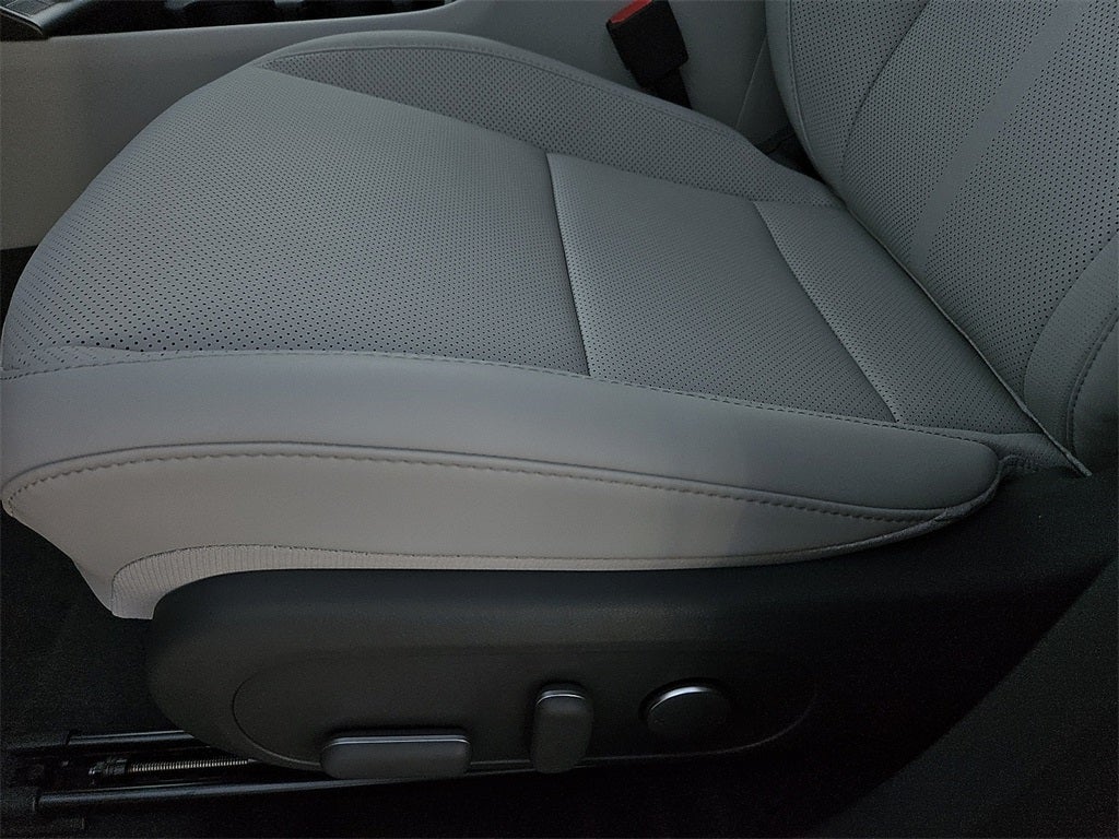 2026 Hyundai KONA SEL Premium FWD