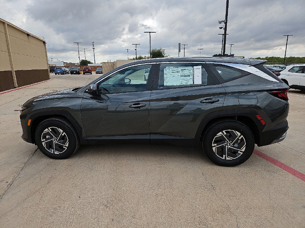 2026 Hyundai TUCSON HYBRID SE