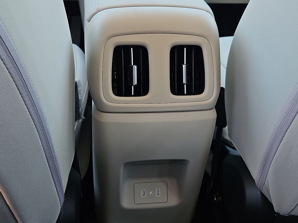 2026 Hyundai TUCSON HYBRID SE
