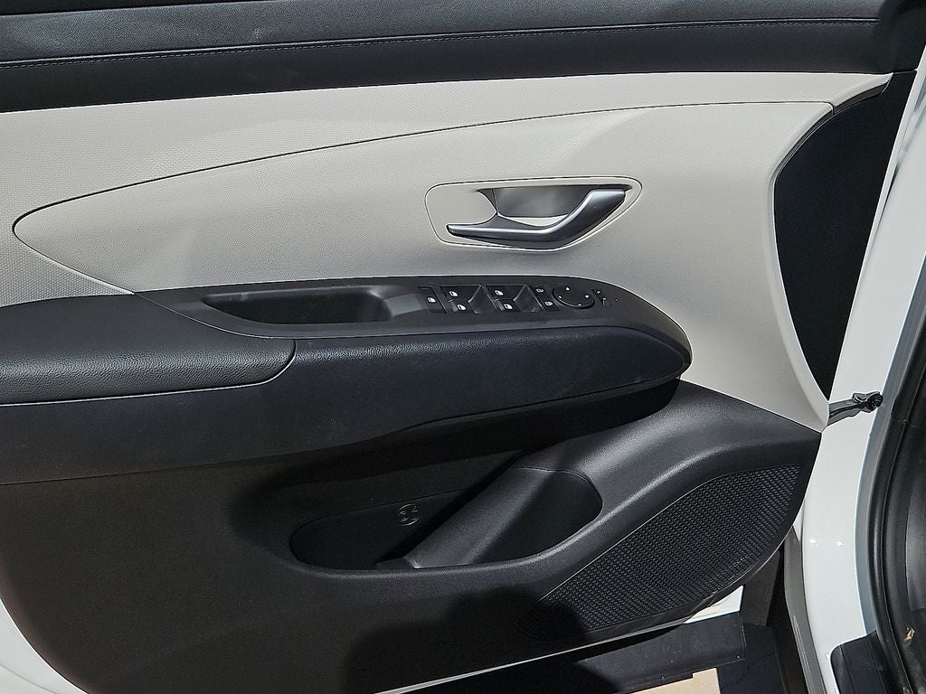 2026 Hyundai TUCSON HYBRID SE