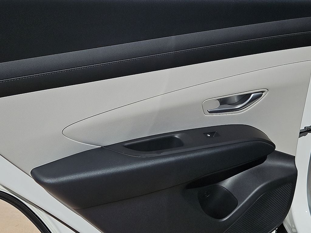 2026 Hyundai TUCSON HYBRID SE
