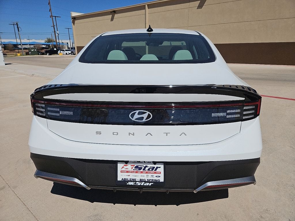 2026 Hyundai SONATA SE