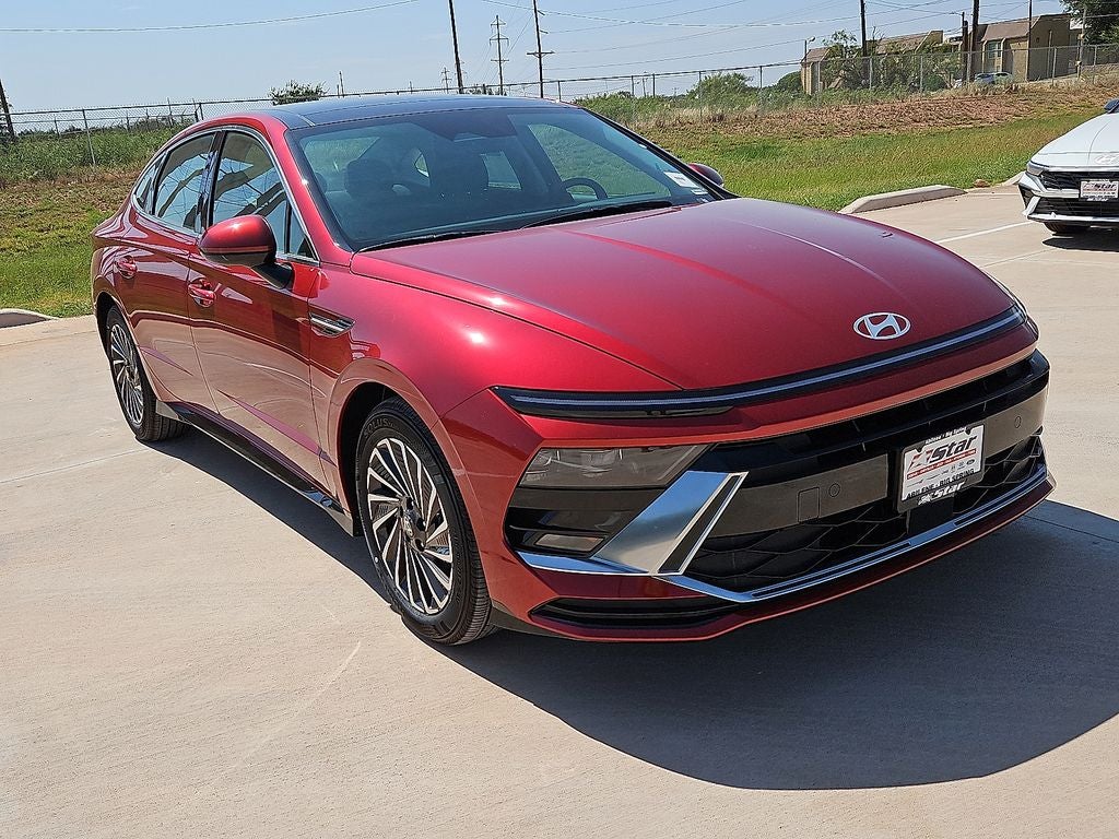 2026 Hyundai SONATA HYBRID SEL