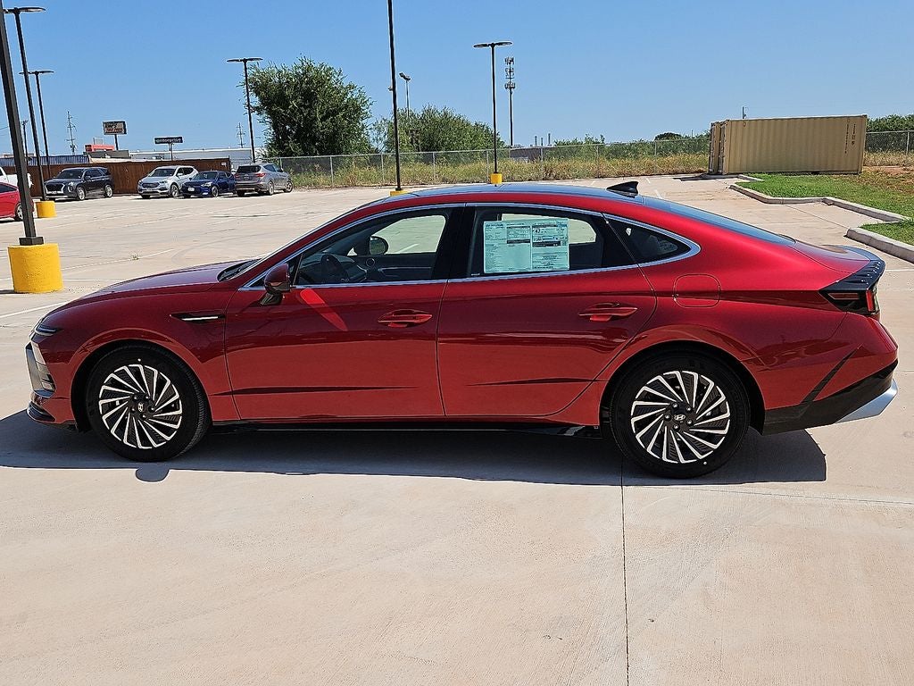 2026 Hyundai SONATA HYBRID SEL