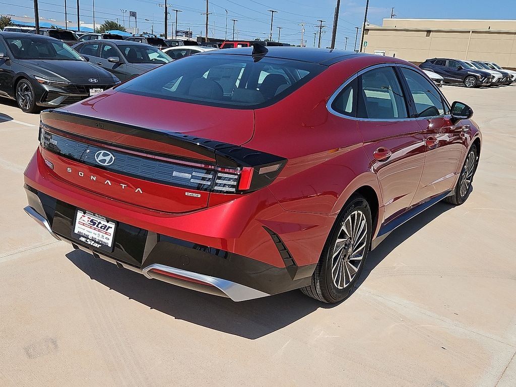 2026 Hyundai SONATA HYBRID SEL