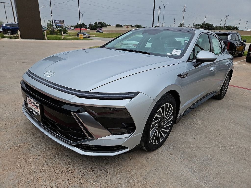 2026 Hyundai SONATA HYBRID SEL