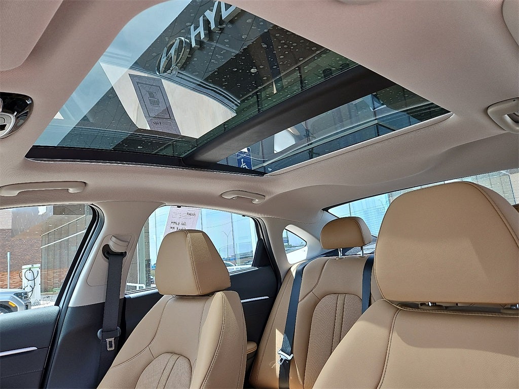 2025 Hyundai SONATA HYBRID Limited