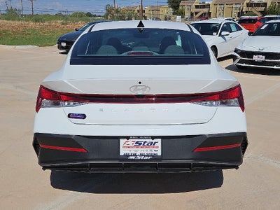 2026 Hyundai ELANTRA SE