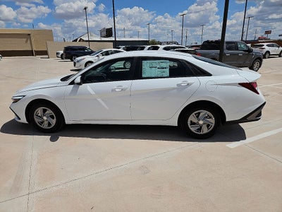 2026 Hyundai ELANTRA SE