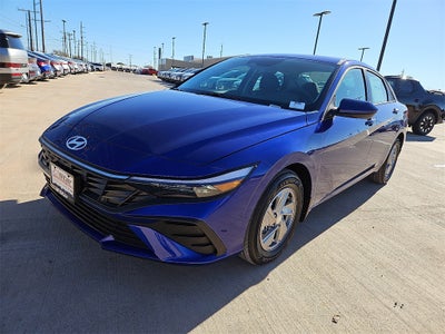 2026 Hyundai ELANTRA SE