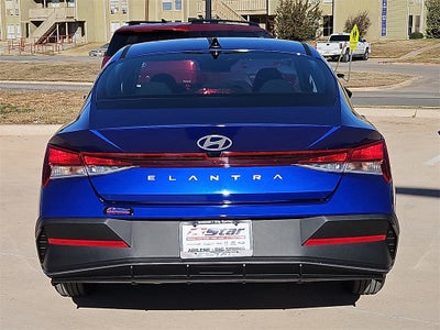 2026 Hyundai ELANTRA SE