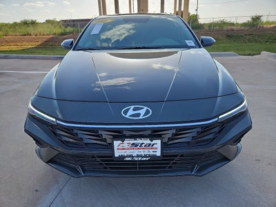 2026 Hyundai ELANTRA SE