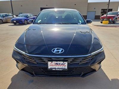 2026 Hyundai ELANTRA SE