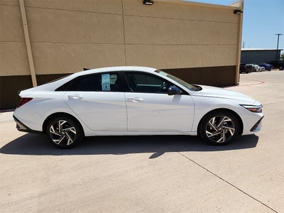2025 Hyundai ELANTRA SEL Sport