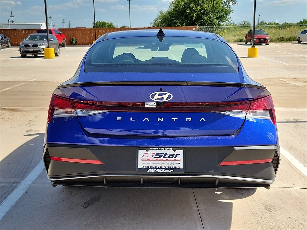 2025 Hyundai ELANTRA SEL Sport