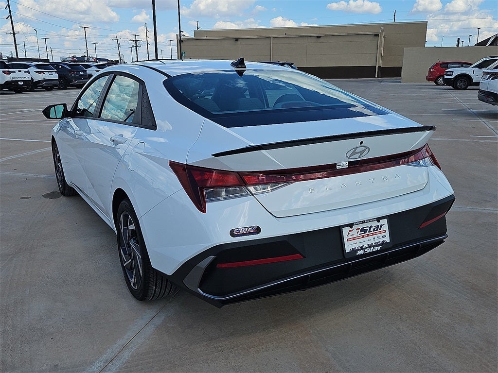 2025 Hyundai ELANTRA SEL Sport