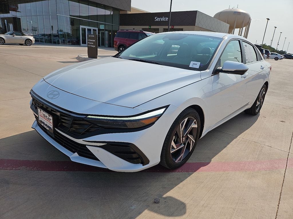 2024 Hyundai ELANTRA Limited