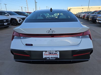 2025 Hyundai ELANTRA Limited