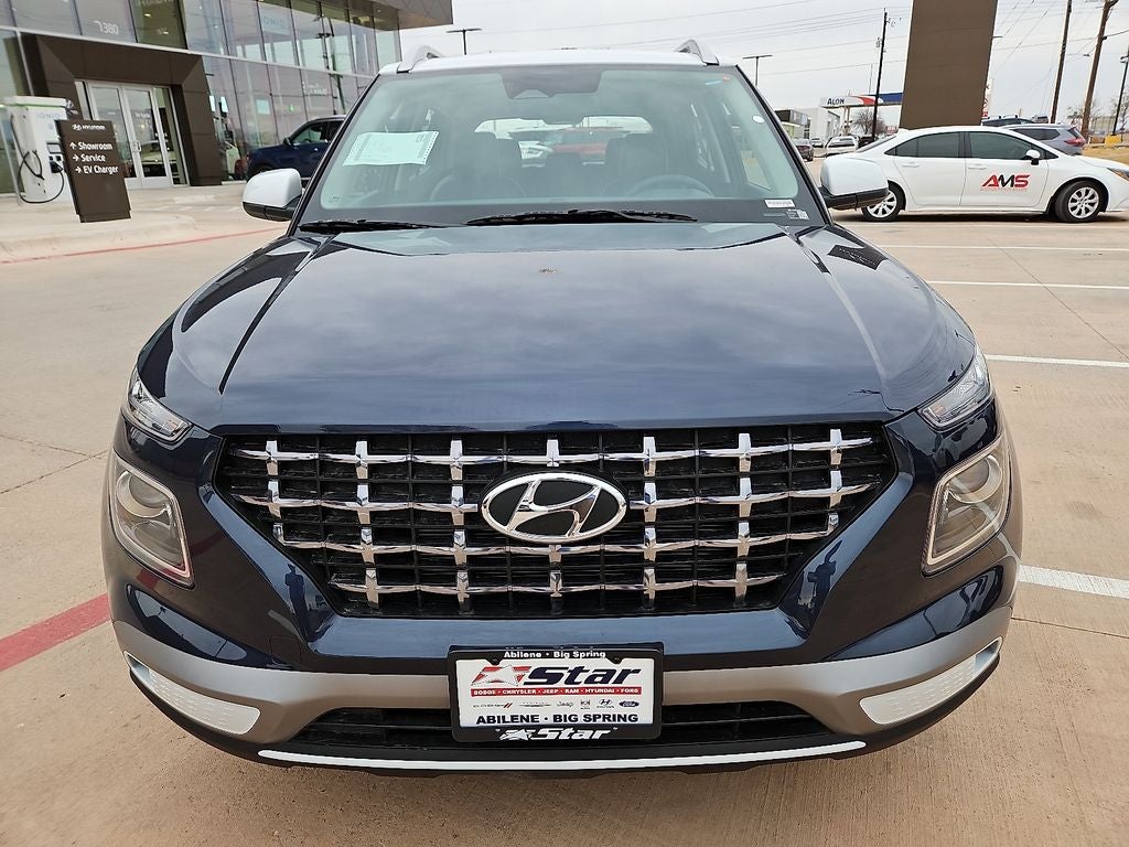 2026 Hyundai VENUE SEL W/Two-Tone Roof