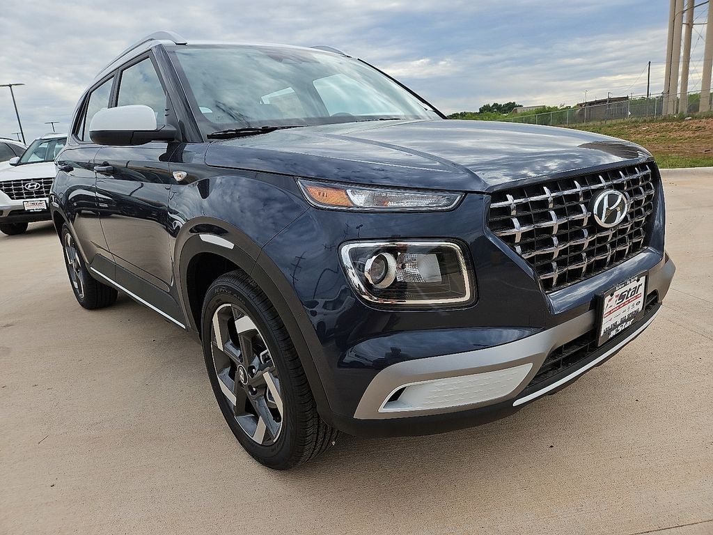 2026 Hyundai VENUE SEL W/Two-Tone Roof