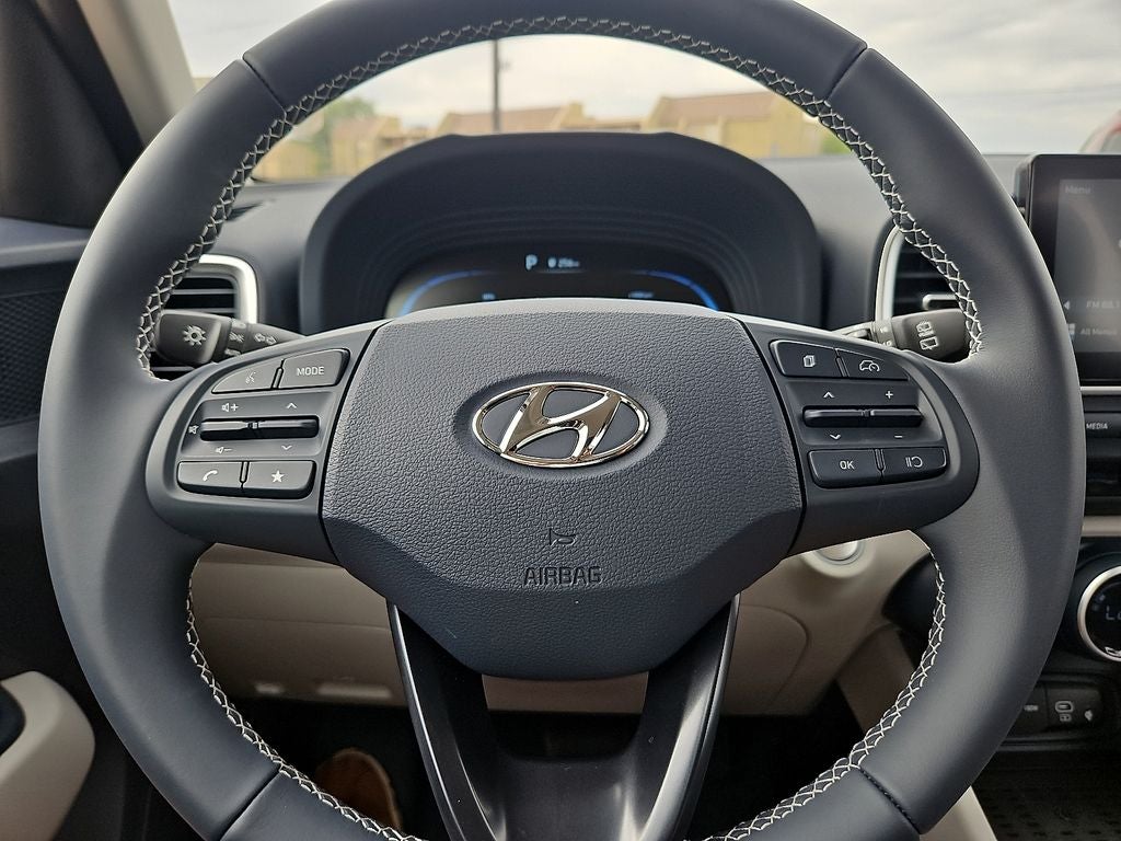 2026 Hyundai VENUE SEL W/Two-Tone Roof