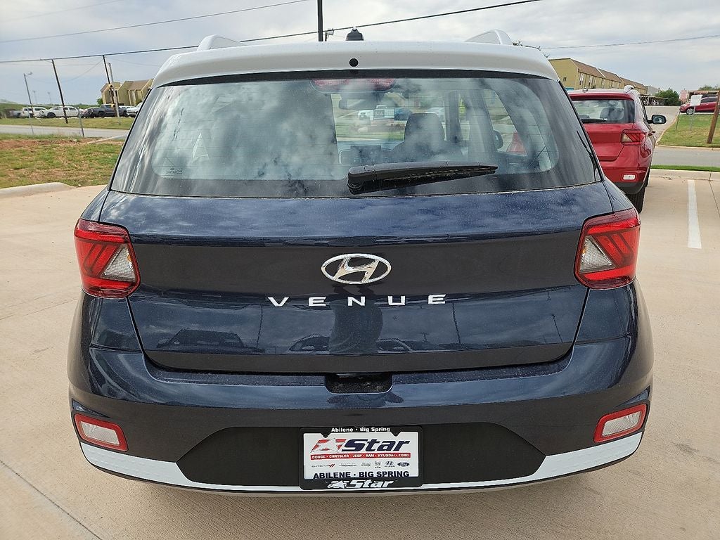 2026 Hyundai VENUE SEL W/Two-Tone Roof