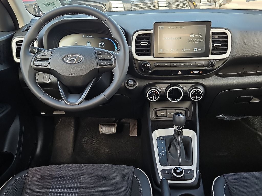 2026 Hyundai VENUE SEL W/Two-Tone Roof