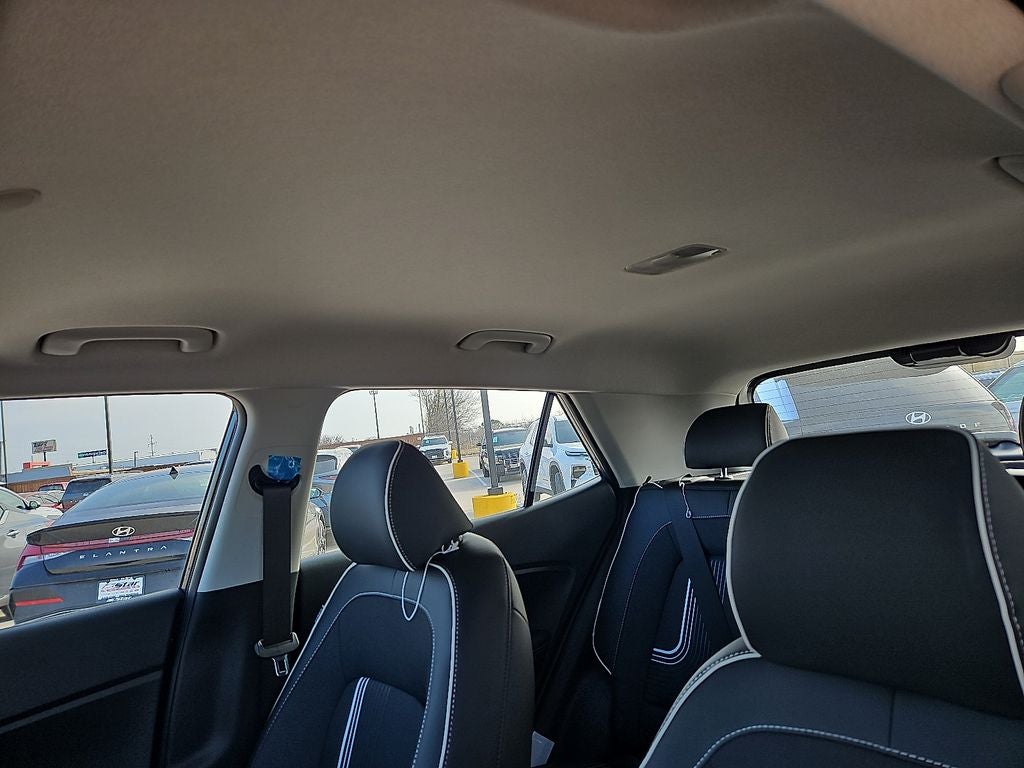 2026 Hyundai VENUE SEL W/Two-Tone Roof