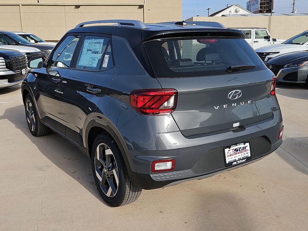 2026 Hyundai VENUE SEL W/Two-Tone Roof