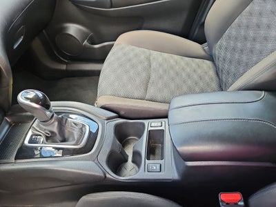 2022 Nissan Rogue Sport SV