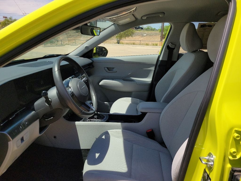2025 Hyundai KONA SEL