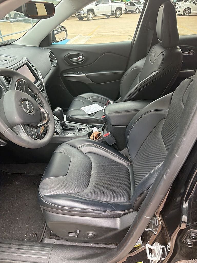 2022 Jeep Cherokee Latitude Lux