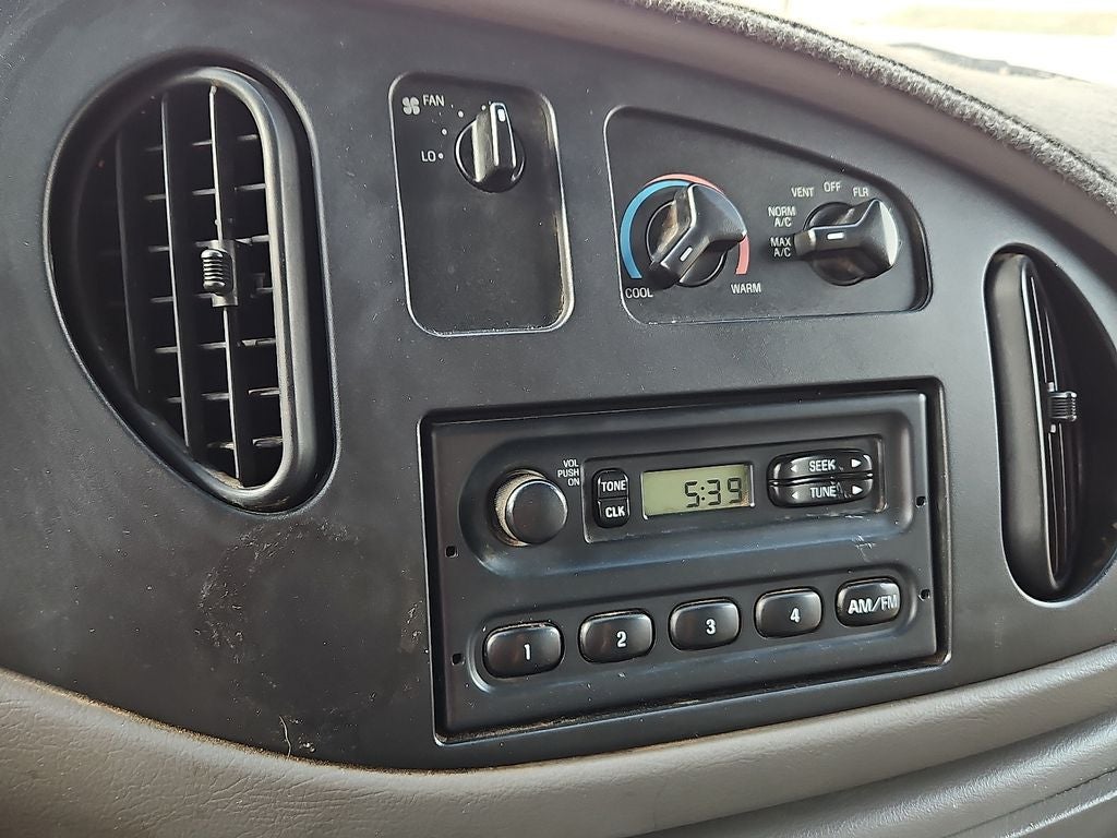 1999 Ford E-250 Commercial