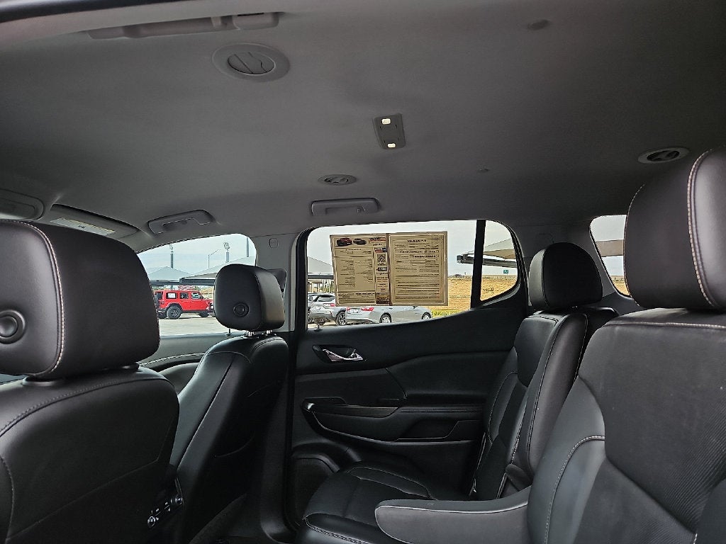 2021 GMC Acadia SLT