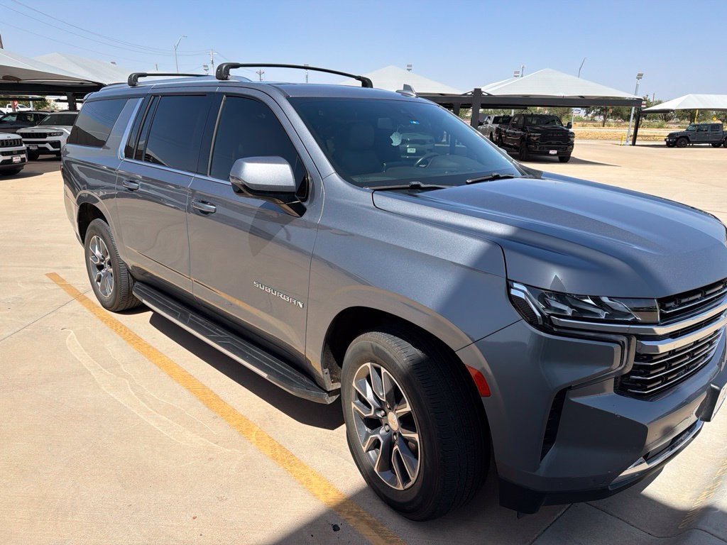 2022 Chevrolet Suburban LT
