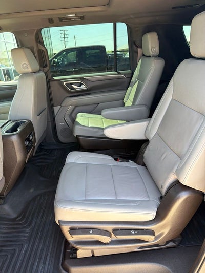 2022 Chevrolet Suburban LT