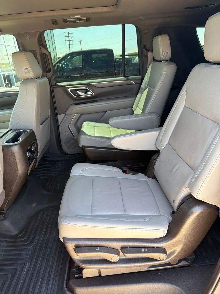 2022 Chevrolet Suburban LT